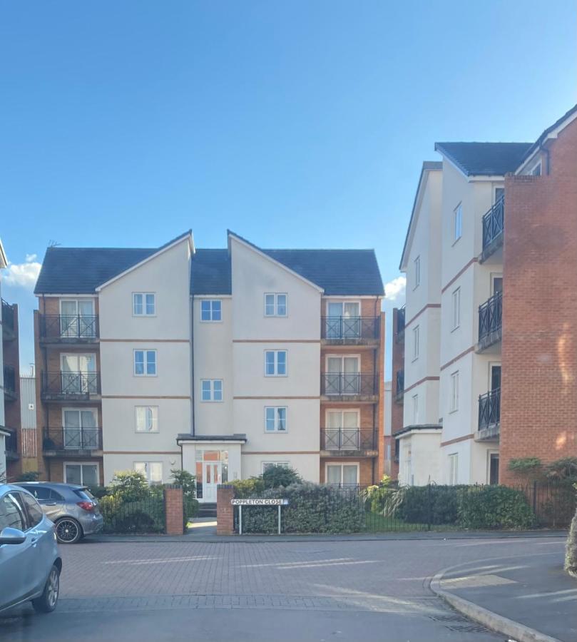 Amazing 2-Bed City Centre Apt With Parking Coventry Exterior photo