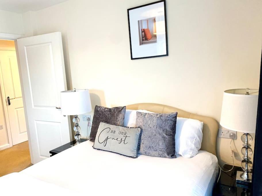 Amazing 2-Bed City Centre Apt With Parking Coventry Exterior photo